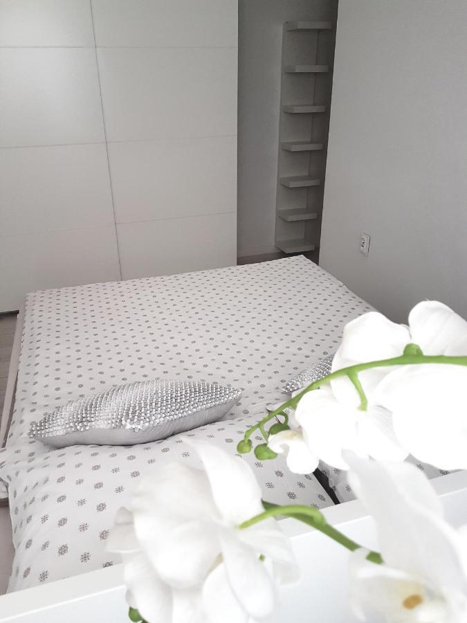 بوليسلافيتش Boleslaviaapartments - Apartament Antonella المظهر الخارجي الصورة